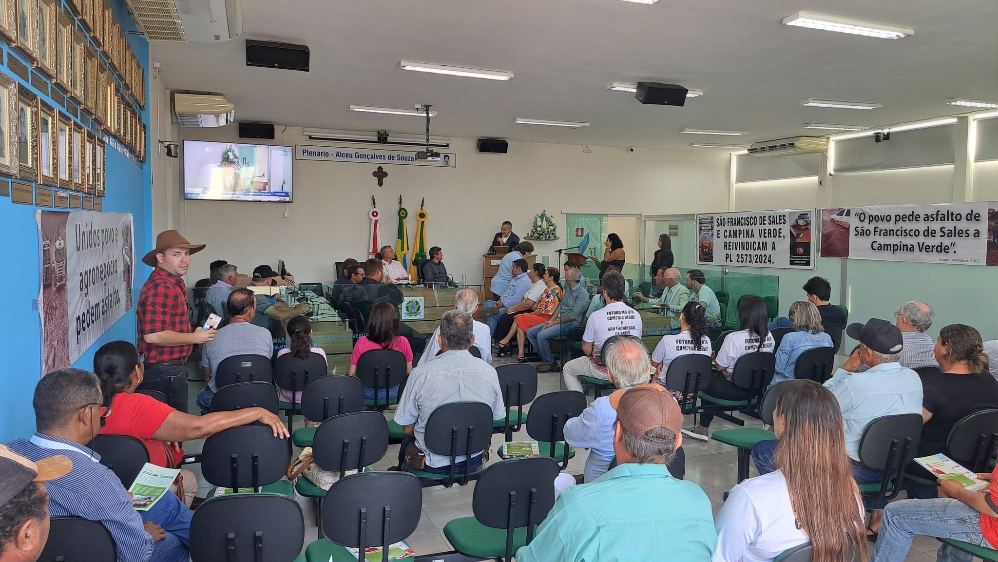 Audiência Pública na Câmara Municipal de Campina Verde debate estadualização da Estrada Municipal 070