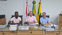 Câmara Municipal realiza 10ª Reunião Ordinária com homenagens e aprovação de projetos