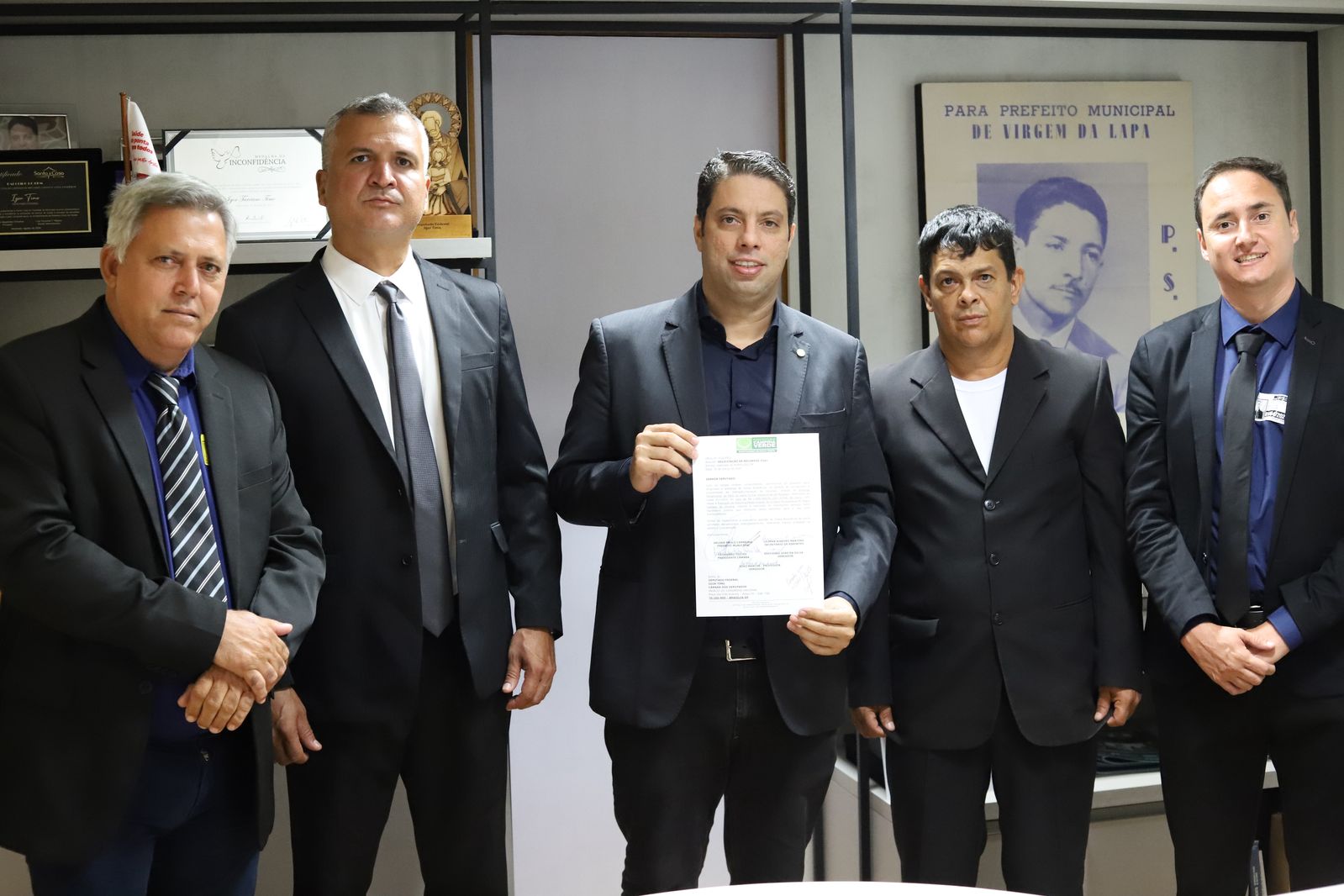Legisladores do município estiveram em Brasília na última semana em busca de recursos para Campina Verde
