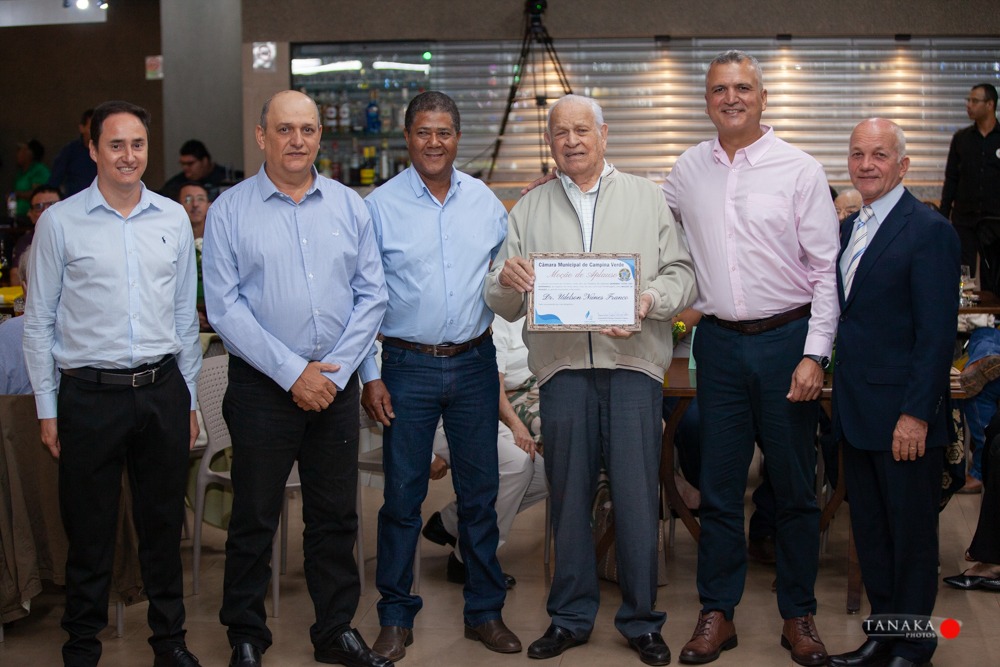 Presidente da Câmara marca presença no lançamento do livro “De Minas para o Mundo”