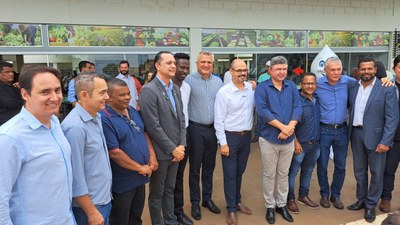  Presidente da Câmara participa de evento com a presença do vice-governador para entrega de veículos para a saúde