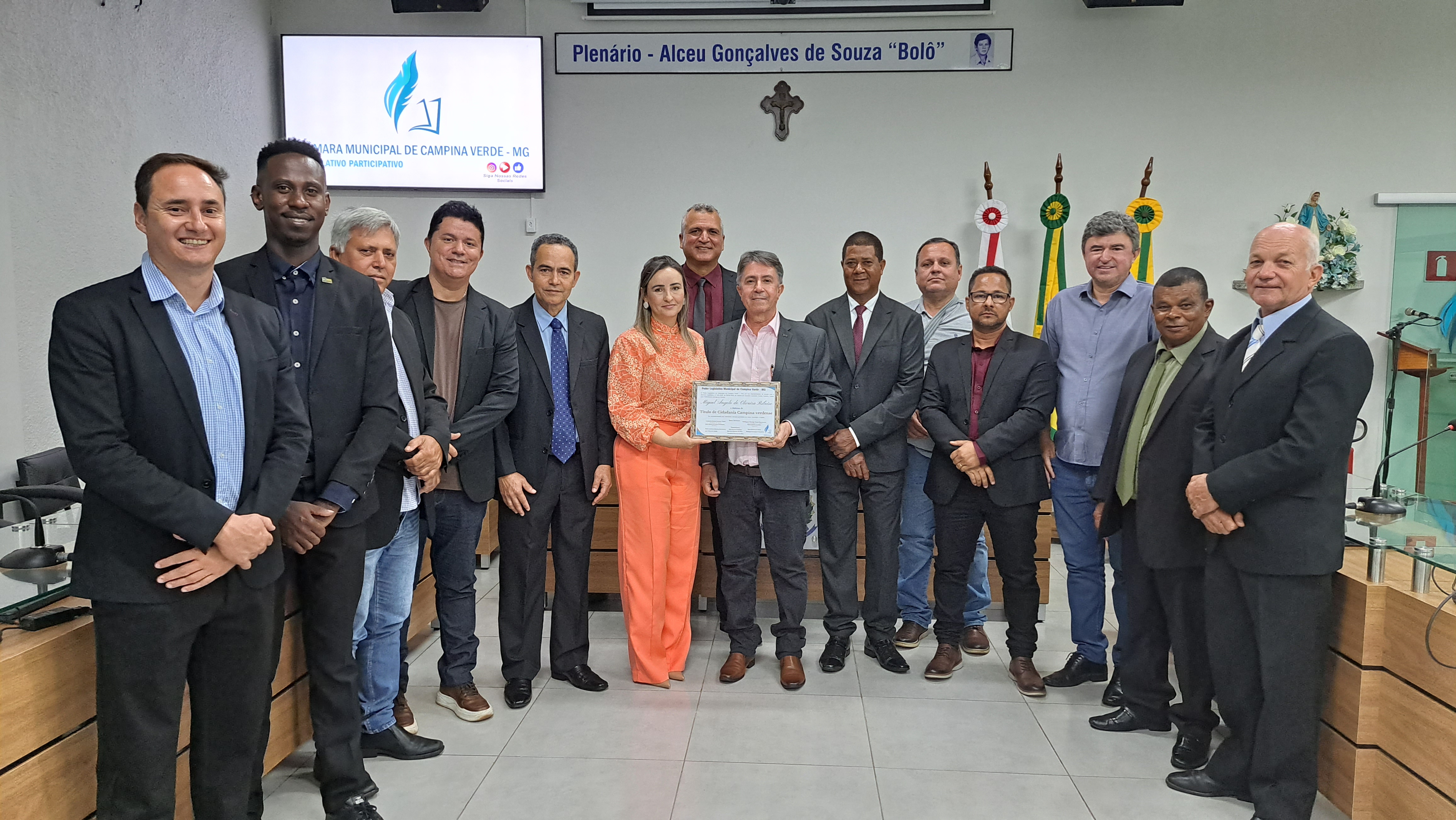 Secretário de Saúde Miguel Ângelo recebe título de Cidadão Campina-verdense em sessão solene na Câmara Municipal