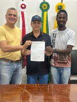 Vereadores formalizam ofício solicitando a compra de kits escolares para a rede municipal de ensino